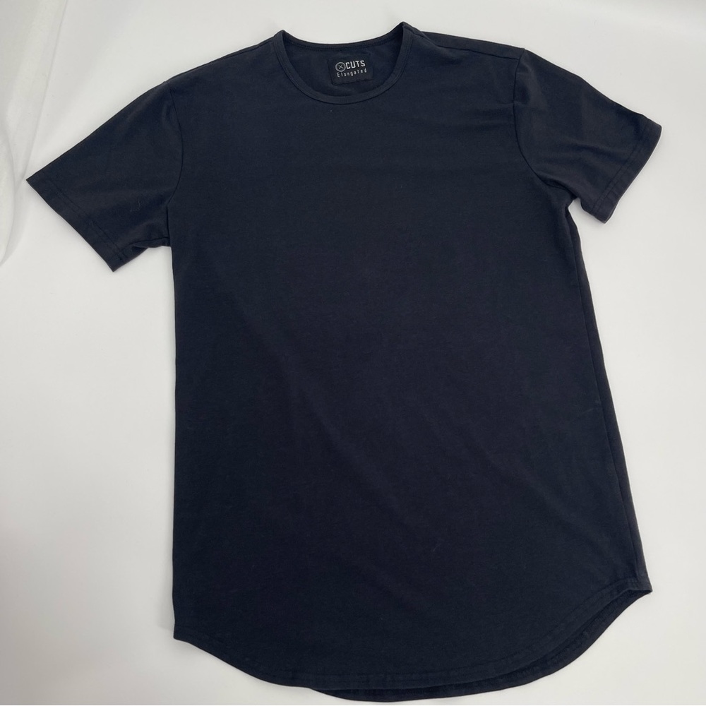CUTS Elongated Men's Small Black Short Sleeve Tee Modern Athleisure Minimalist
